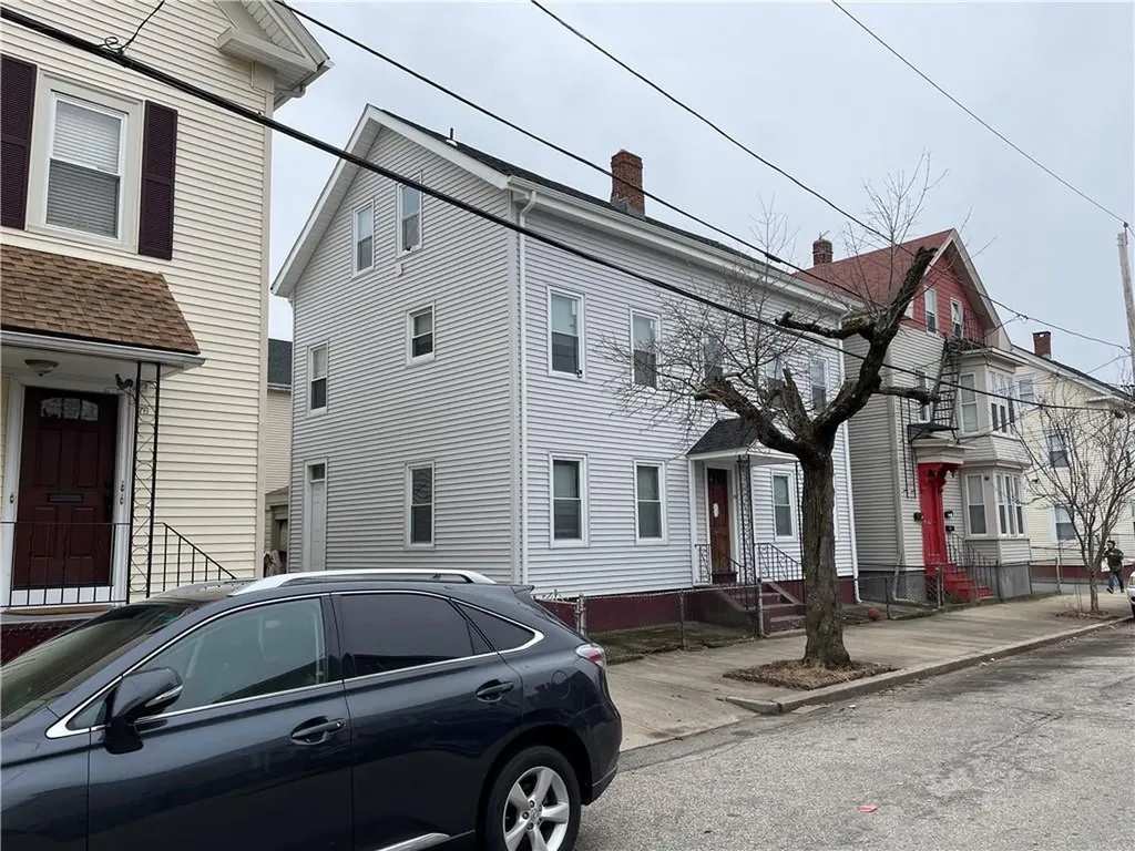 82 Bernon Street Providence RI 02908
