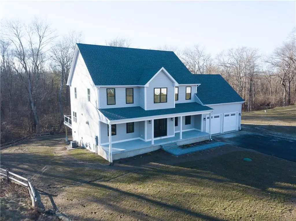 11 Wyatt Court Seekonk MA 02771