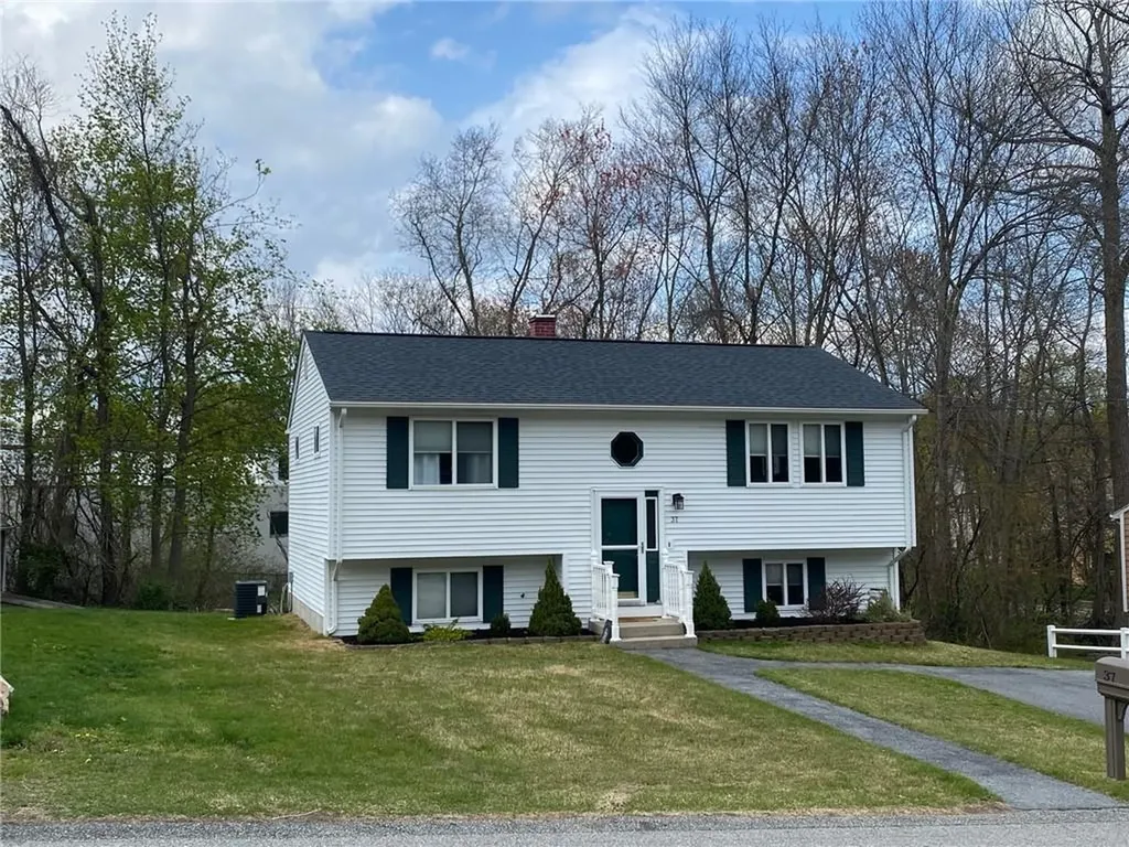 37 Sunrise Avenue West Warwick RI 02893