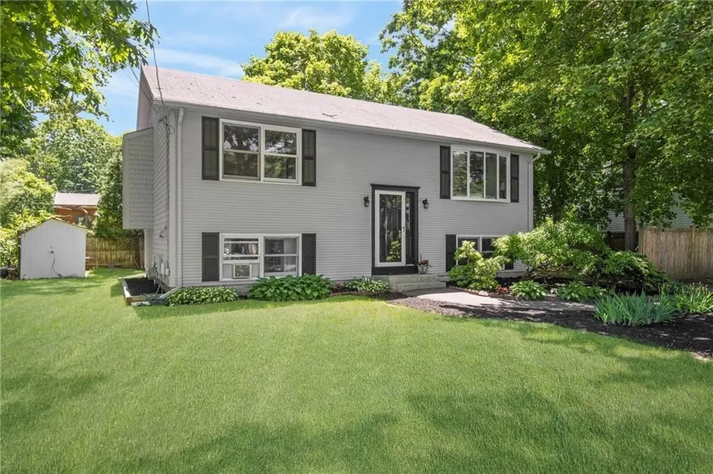 22 Acre Avenue Barrington RI 02806