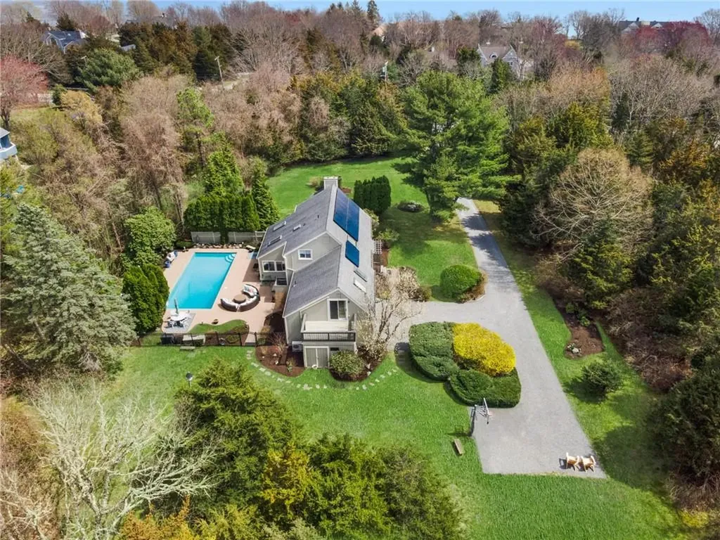 659 East Shore Road Jamestown RI 02835