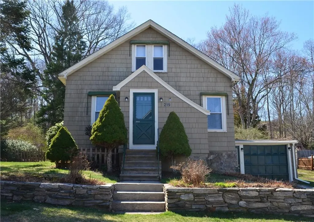 219 Joffre Avenue Woonsocket RI 02895