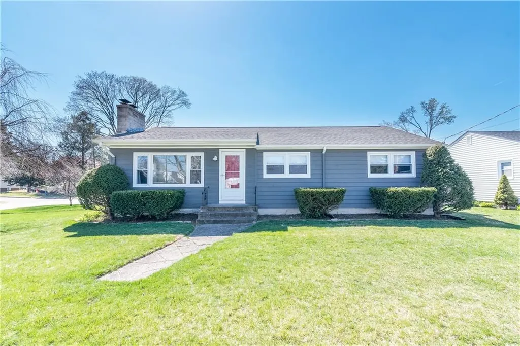18 Sheffield Drive Lincoln RI 02865