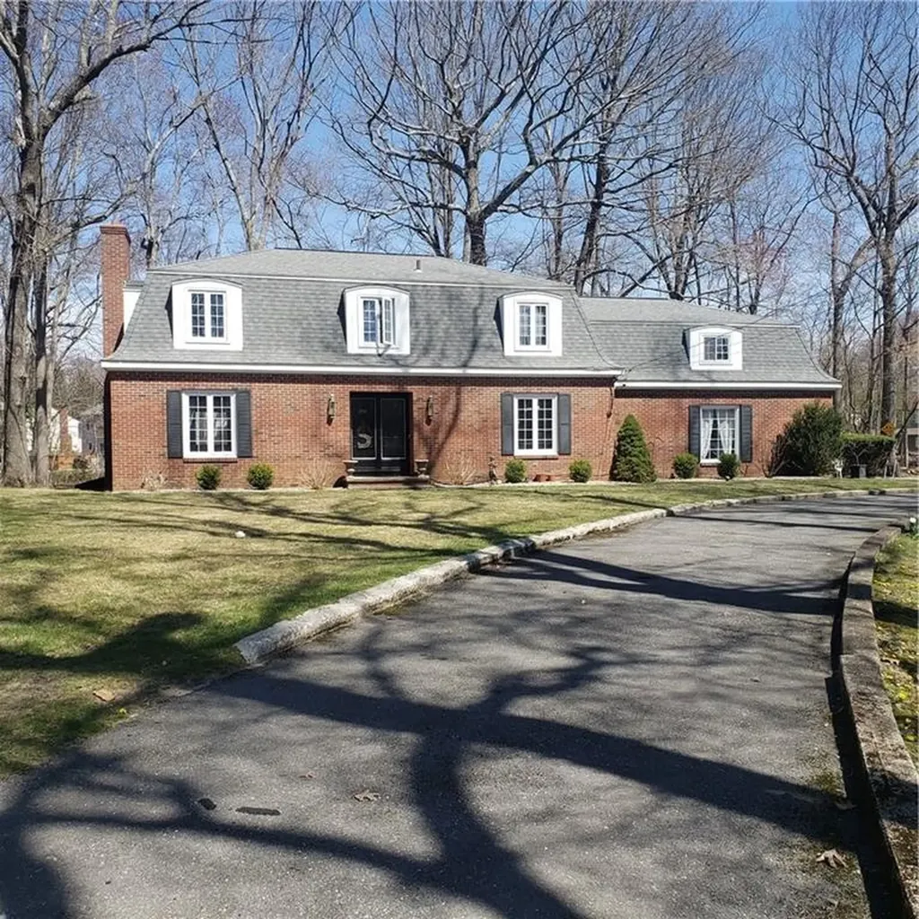 290 East Greenwich Avenue West Warwick RI 02893