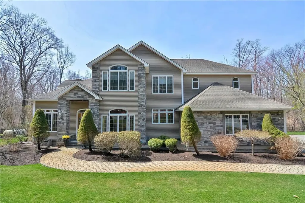 383 Reservoir Road Cumberland RI 02864