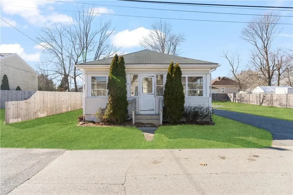 41 Willard Street Warwick RI 02889