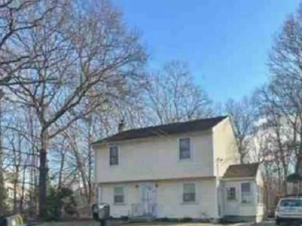 81 Whipple Road Smithfield RI 02917