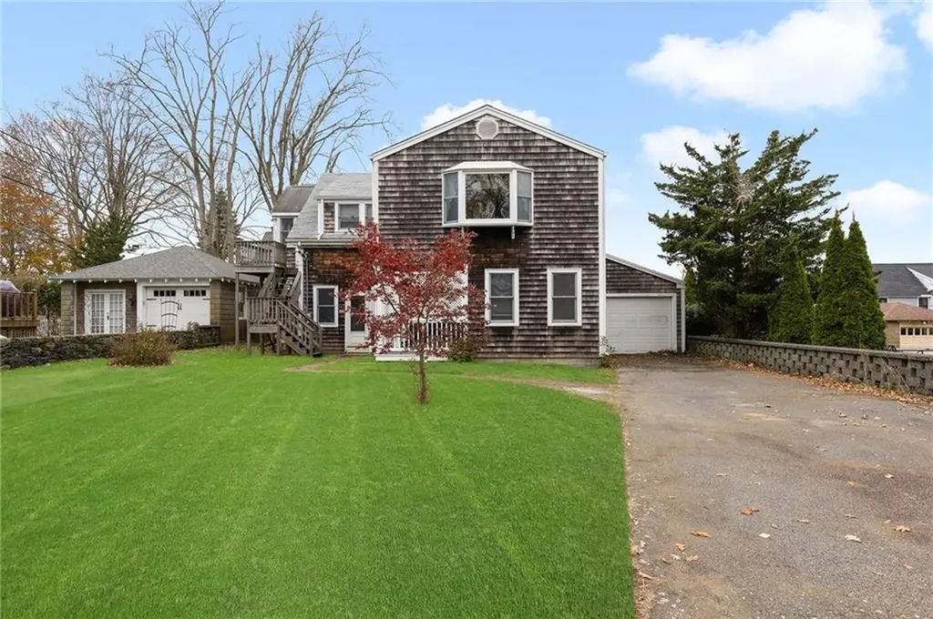 66 Howland Avenue Jamestown RI 02835