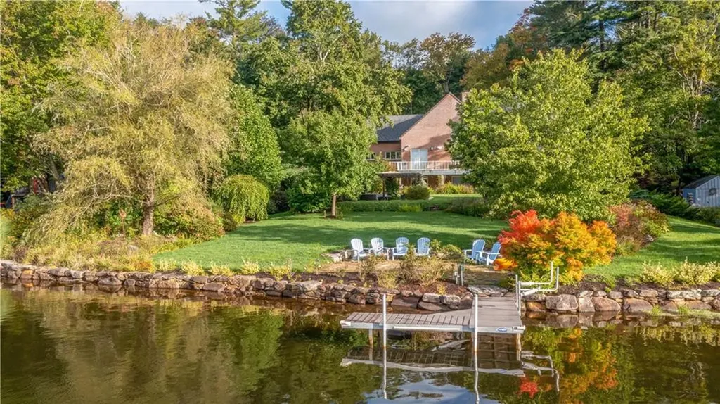 22 Lake View Drive Woodstock CT 06281