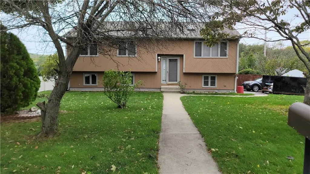 1 Pembroke Drive Johnston RI 02919