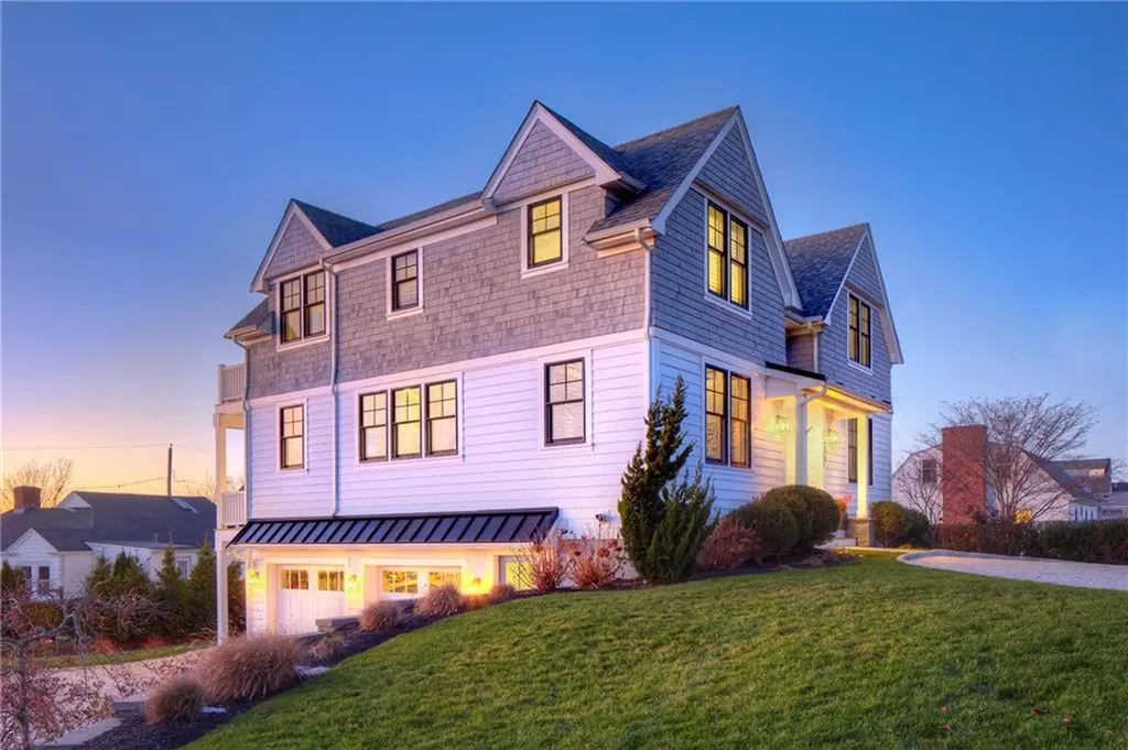 517 Wolcott Avenue Middletown RI 02842