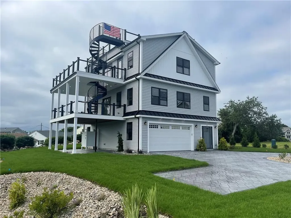 30 Southwest Road Narragansett RI 02882