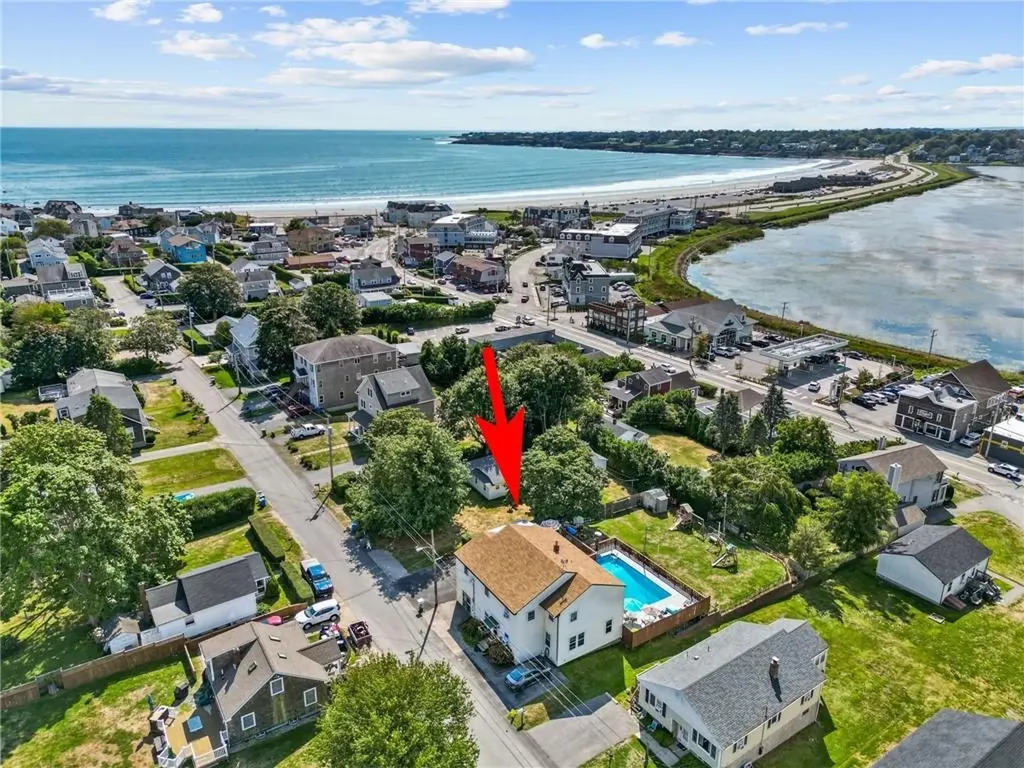 72 Warren Avenue Middletown RI 02842