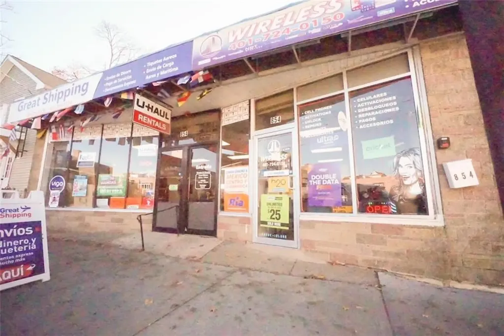854 Dexter Street Central Falls RI 02863