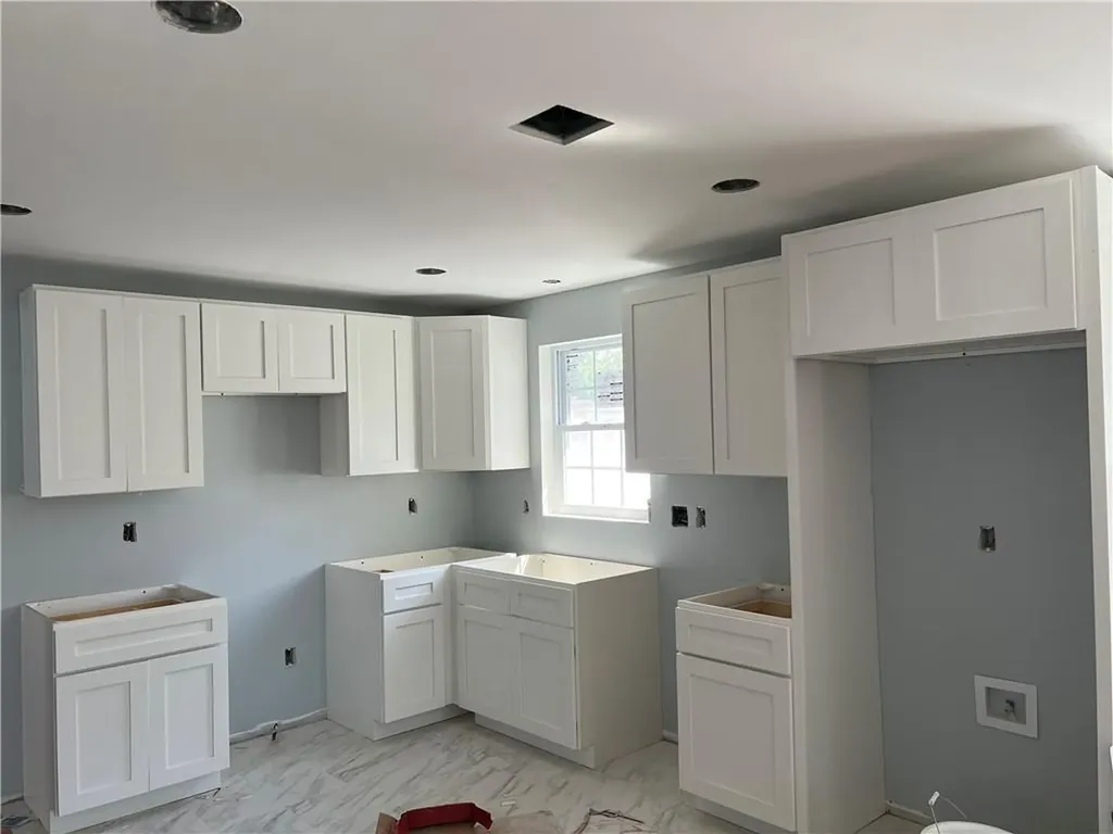 27 Moorefield Street Providence RI 02908