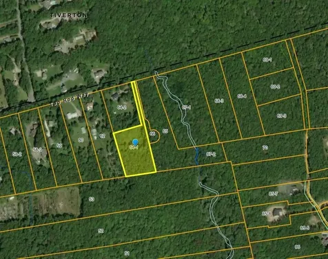 90 Two Rod Road Little Compton RI 02837