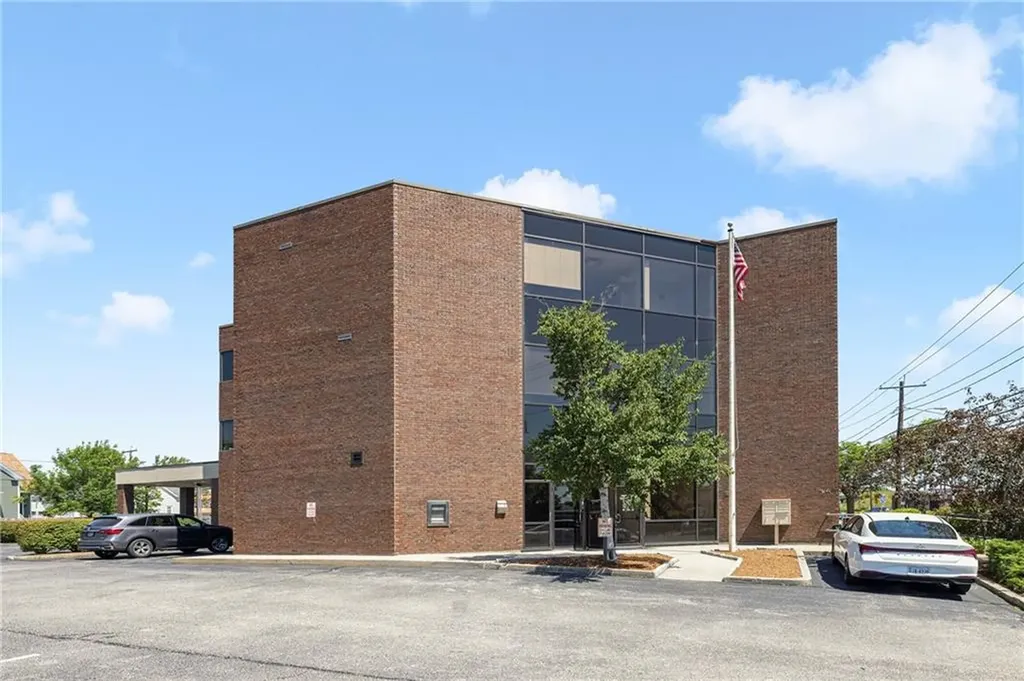 999 South Broadway East Providence RI 02914