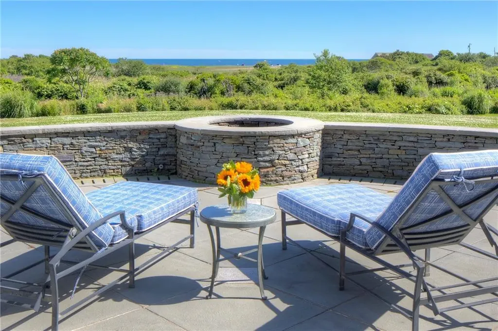 320 Harrison Avenue Newport RI 02840