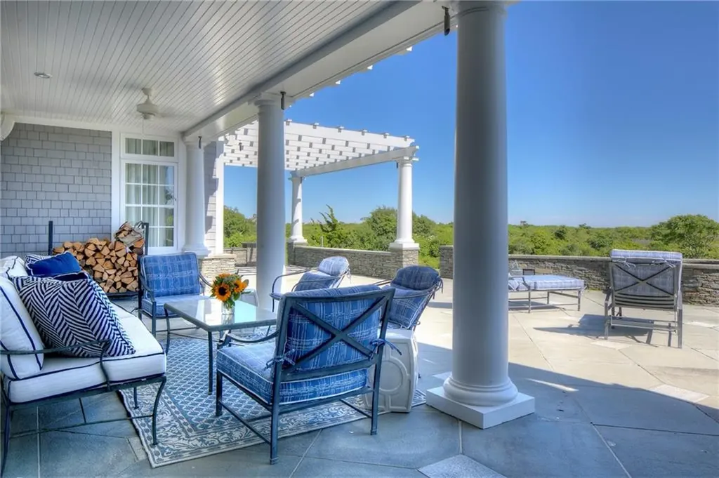 320 Harrison Avenue Newport RI 02840