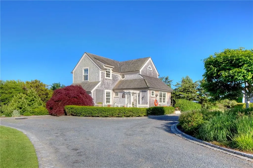 320 Harrison Avenue Newport RI 02840