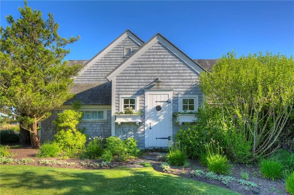 320 Harrison Avenue Newport RI 02840