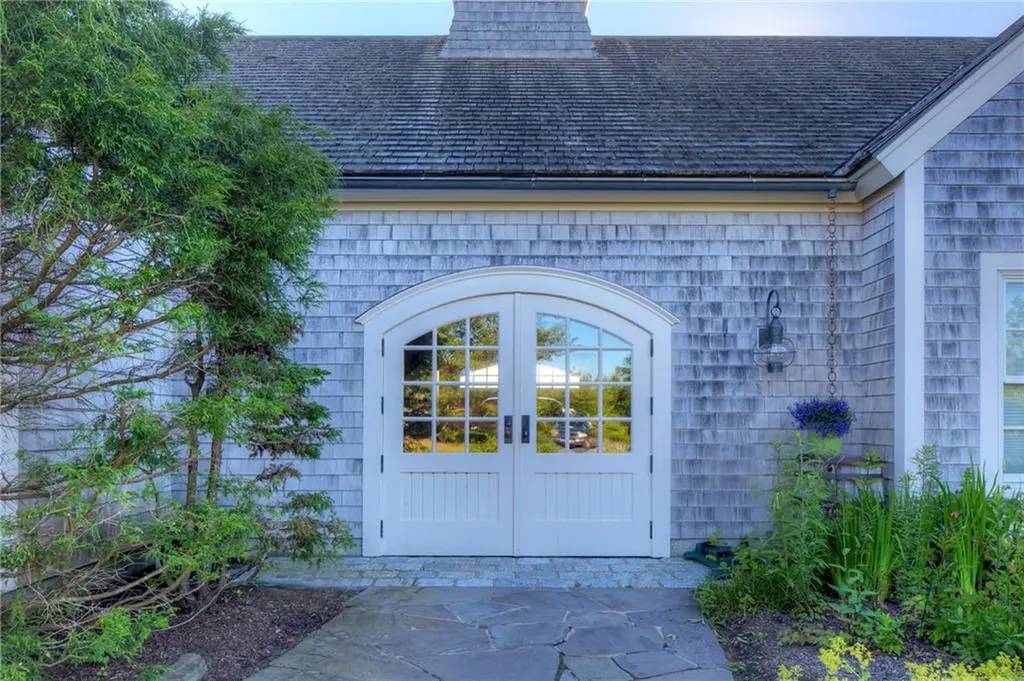 320 Harrison Avenue Newport RI 02840