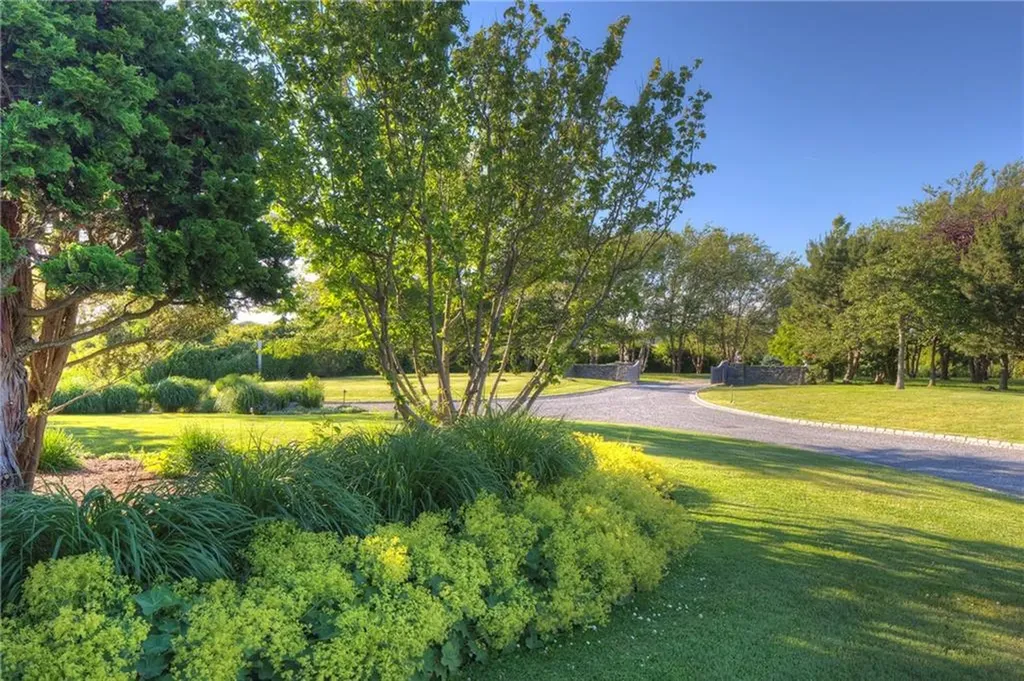 320 Harrison Avenue Newport RI 02840
