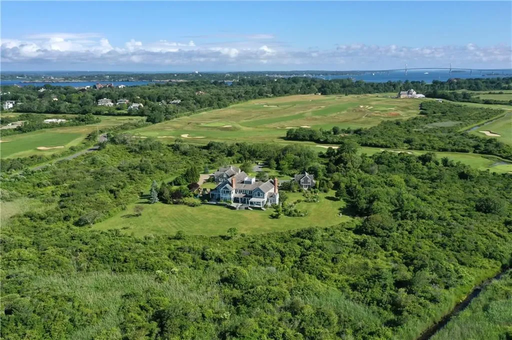 320 Harrison Avenue Newport RI 02840