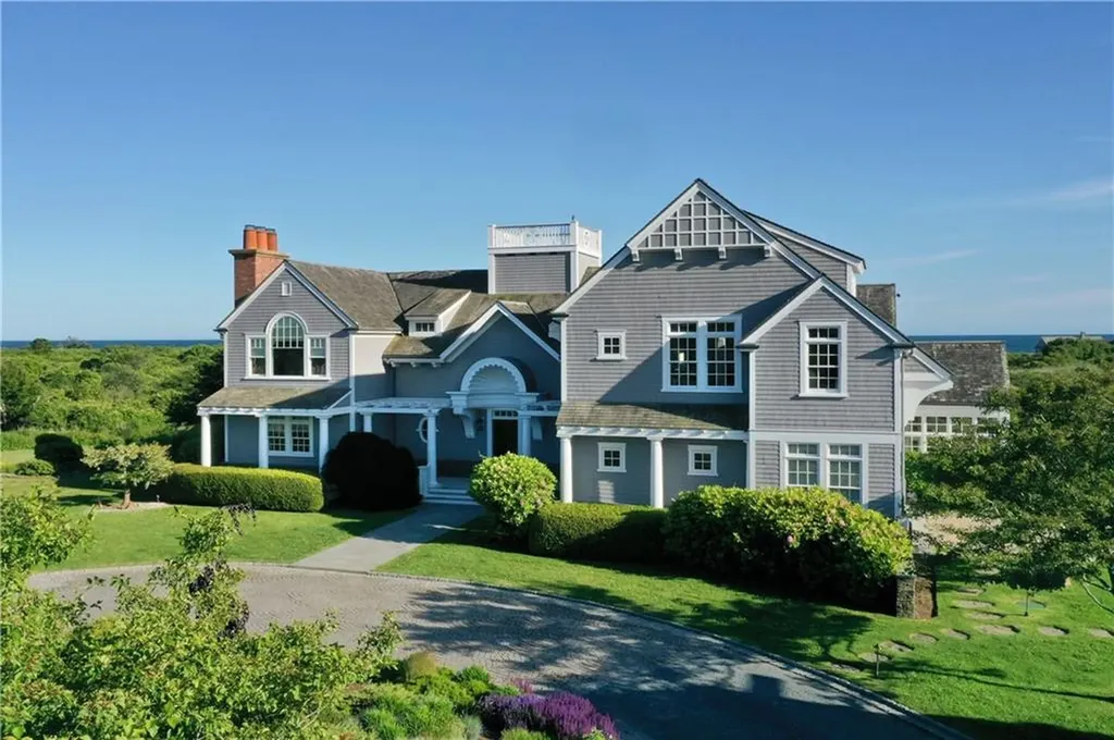 320 Harrison Avenue Newport RI 02840