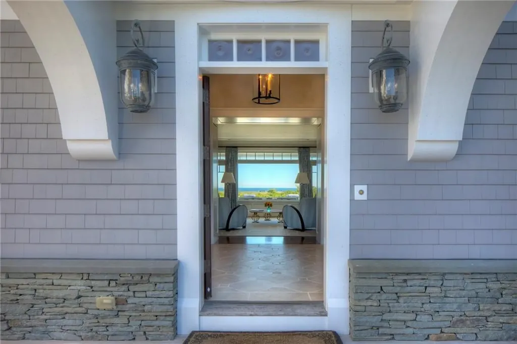 320 Harrison Avenue Newport RI 02840