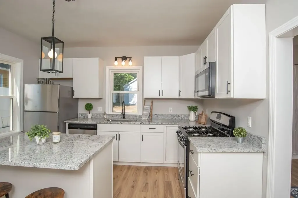 272 Veazie Street Providence RI 02904