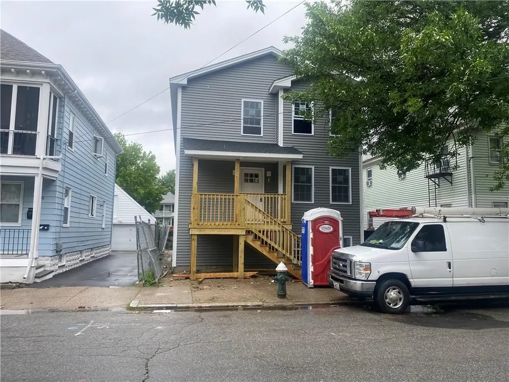 27 Moorefield Street Providence RI 02909
