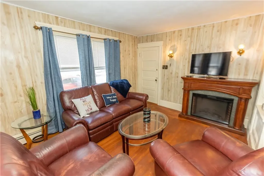 219 Crawford Street Woonsocket RI 02895