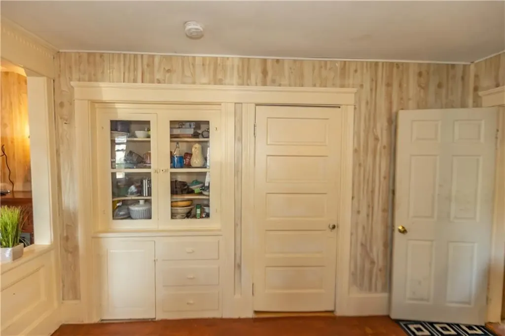 219 Crawford Street Woonsocket RI 02895