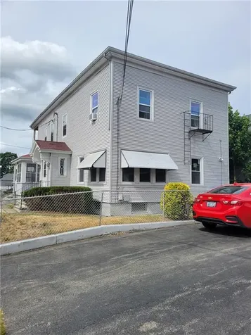 83 Chaplin Street Pawtucket RI 02861