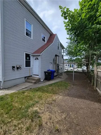 83 Chaplin Street Pawtucket RI 02861