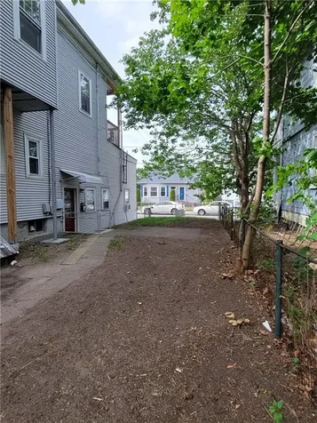 83 Chaplin Street Pawtucket RI 02861