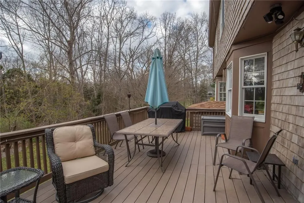 50 Tower Hill Road Tiverton RI 02878