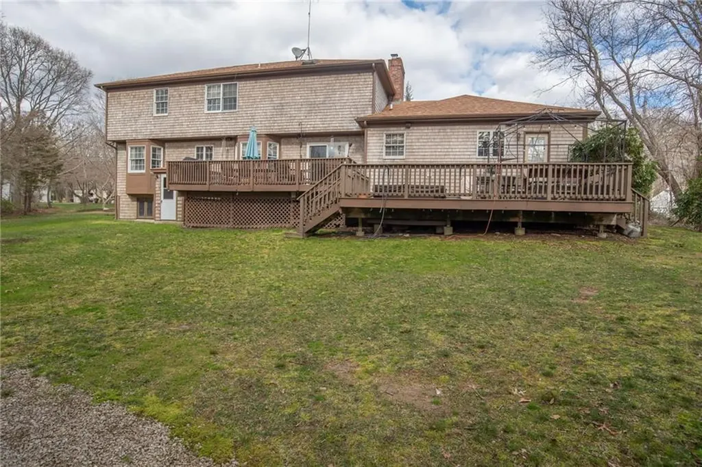 50 Tower Hill Road Tiverton RI 02878