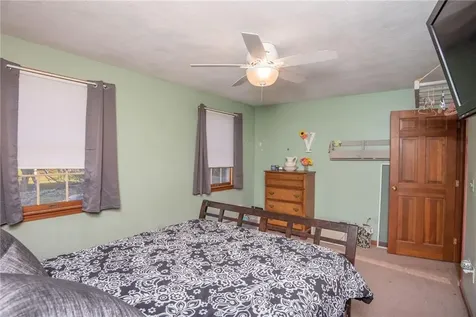 50 Tower Hill Road Tiverton RI 02878