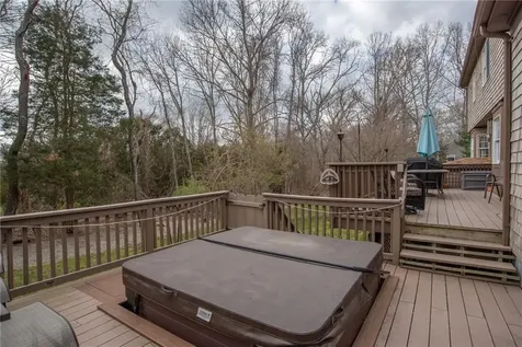 50 Tower Hill Road Tiverton RI 02878