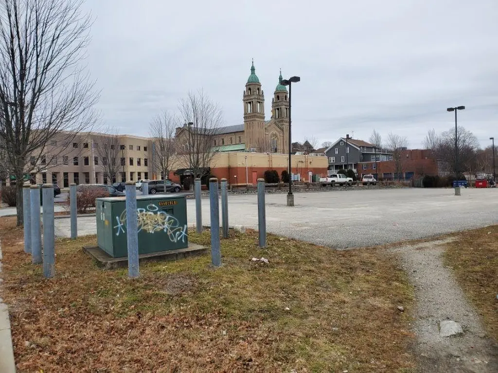 603 Clinton Street Woonsocket RI 02895