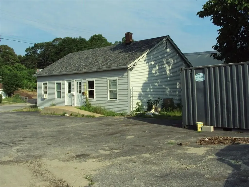 3100 Post Road Warwick RI 02886