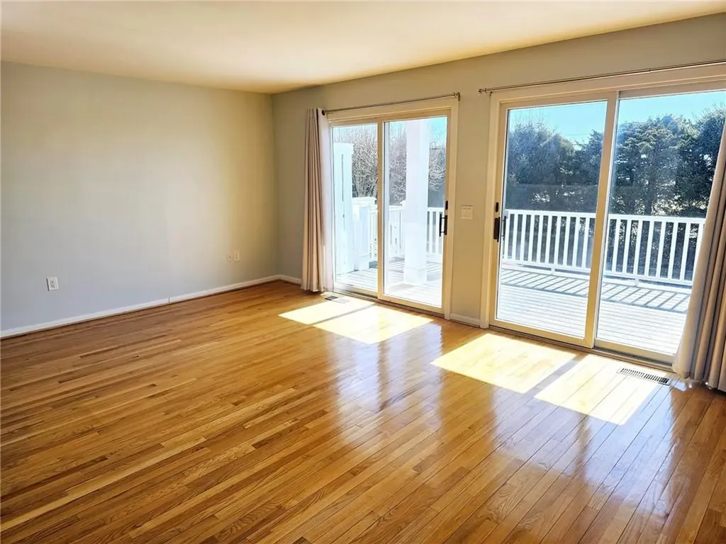282 A Shore Road Westerly RI 02891