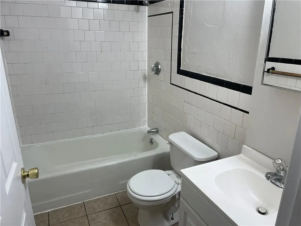 168 Whitehall Street Providence RI 02909