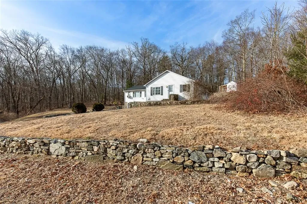 31 Cucumber Hill Road Foster RI 02825