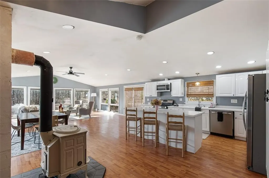 31 Cucumber Hill Road Foster RI 02825