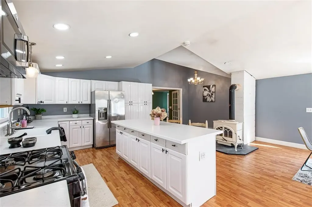 31 Cucumber Hill Road Foster RI 02825