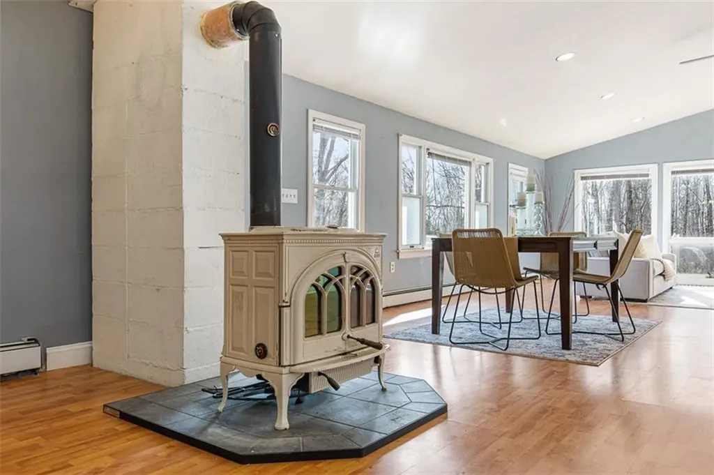 31 Cucumber Hill Road Foster RI 02825