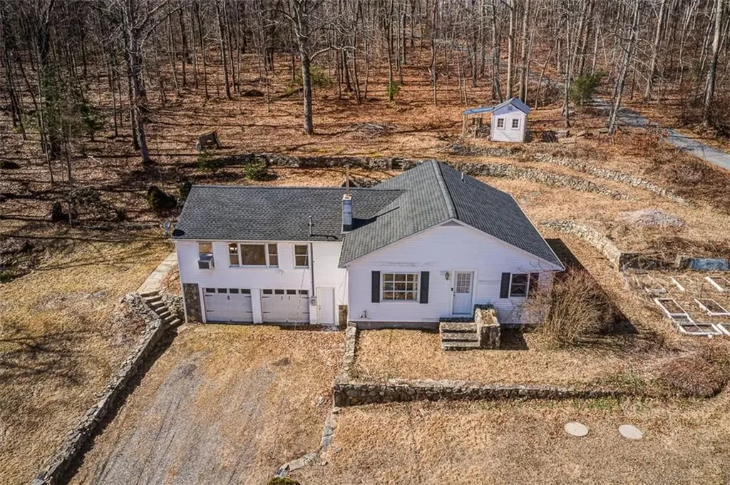 31 Cucumber Hill Road Foster RI 02825